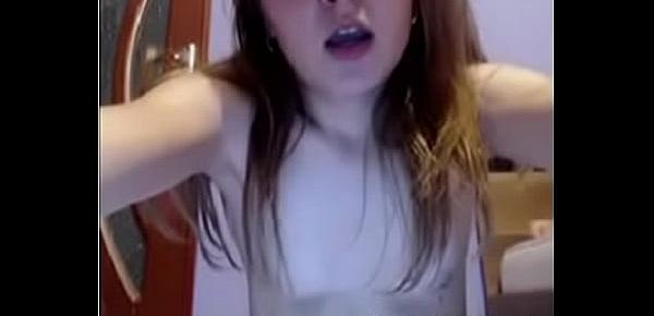 Redhead on webcam dildo and fingers